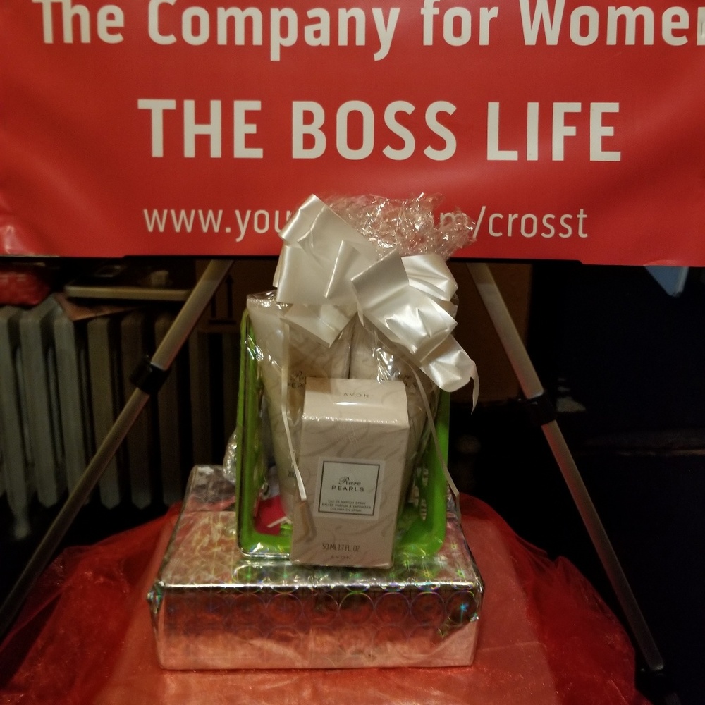 Rare Pearls Gift Basket Set